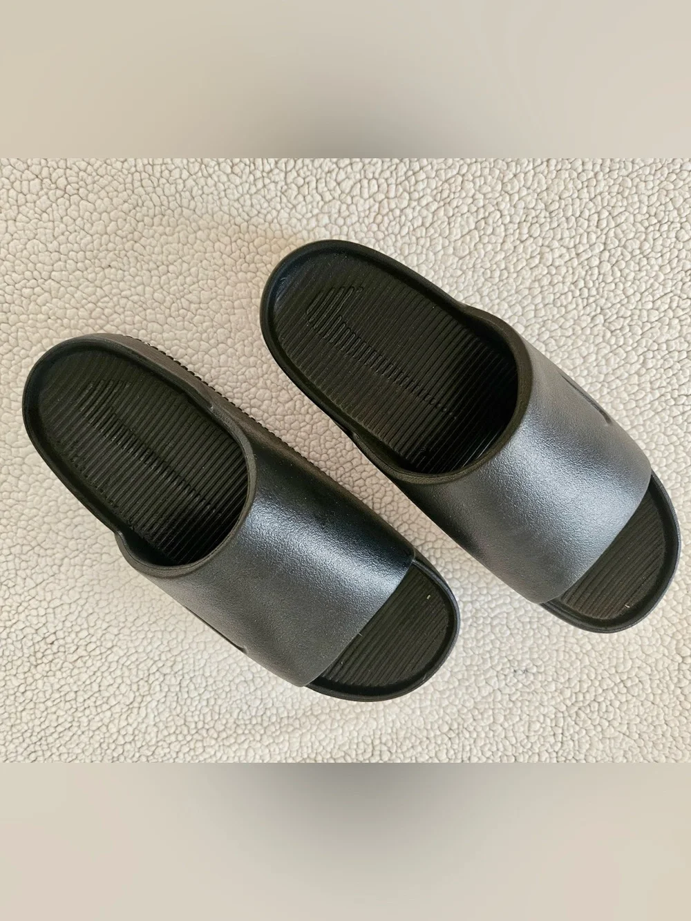 Nike Black Slides Sandals Size 10 – Worn Once